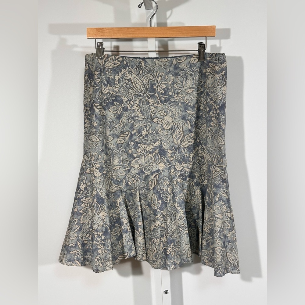 CHAPS Denim Floral Jacquard Ruffle Hem Skirt – M (Americana cottagecore)
